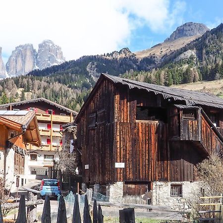 Tabià Elisa Apartment Campitello di Fassa Luaran gambar